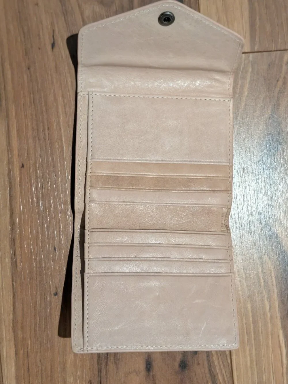 Borgasets Stay Gold Leather Tri Fold Wallet & Card Holder